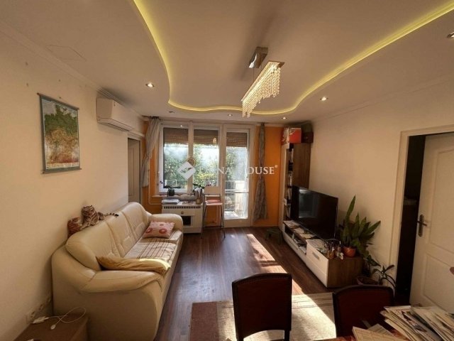 Eladó téglalakás, Budapesten, XII. kerületben 120 M Ft, 3 szobás