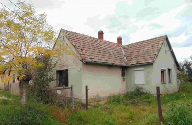 Eladó családi ház, Mesztegnyőn 2.28 M Ft, 2 szobás