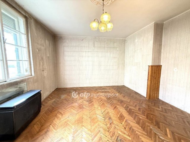 Eladó téglalakás, Budapesten, X. kerületben 45.5 M Ft, 1 szobás