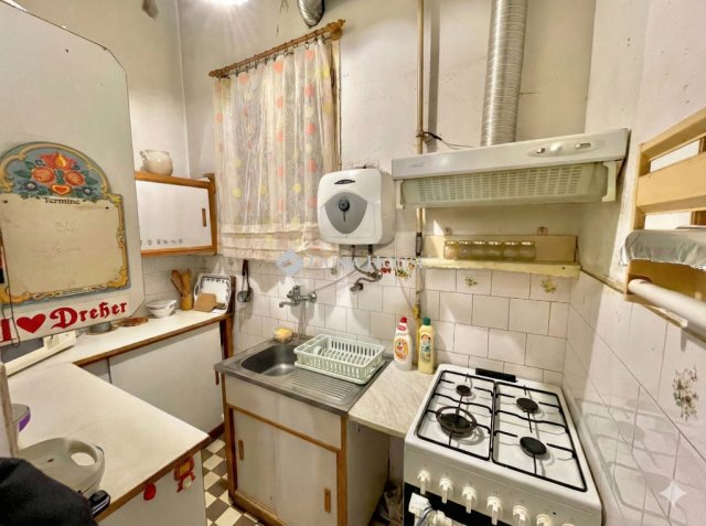 Eladó téglalakás, Budapesten, VIII. kerületben 78 M Ft, 1 szobás