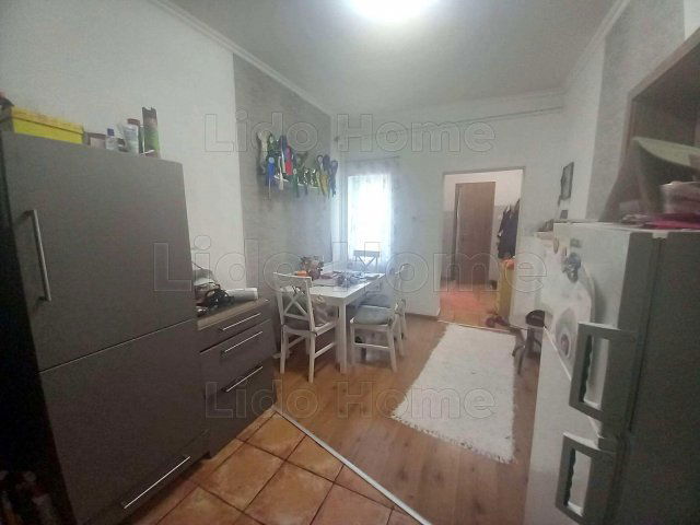 Eladó családi ház, Kajárpécen 28.9 M Ft, 5 szobás