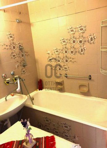 Eladó téglalakás, Budapesten, III. kerületben 97.9 M Ft