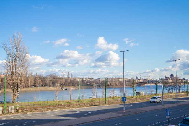 Eladó téglalakás, II. kerületben, Árpád fejedelem útján