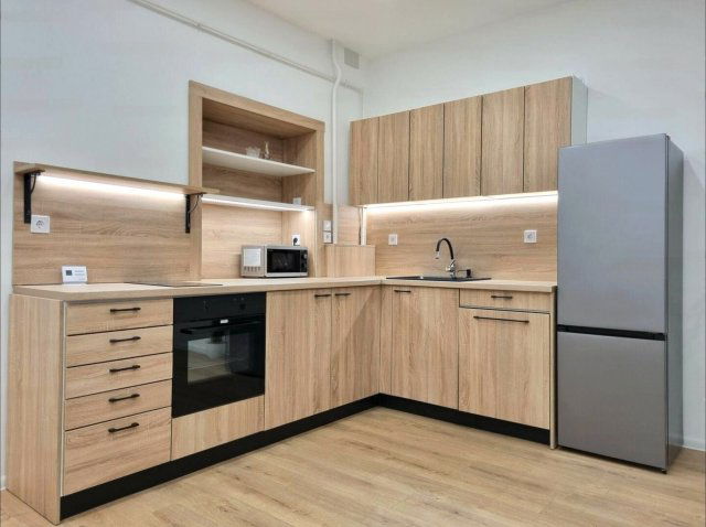 Kiadó téglalakás, albérlet, VIII. kerületben, Vajda Péter utcában