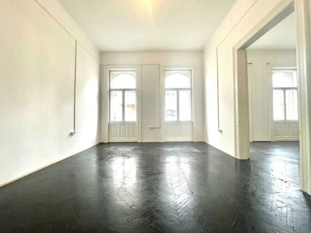 Eladó téglalakás, Budapesten, VII. kerületben, Kertész utcában