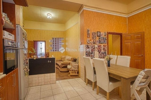 Eladó téglalakás, Budapesten, VIII. kerületben 75.9 M Ft