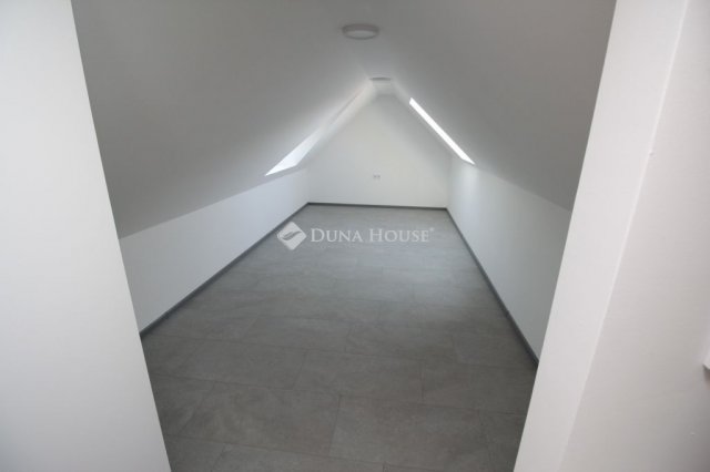 Kiadó téglalakás, albérlet, Kecskeméten 220 E Ft / hó