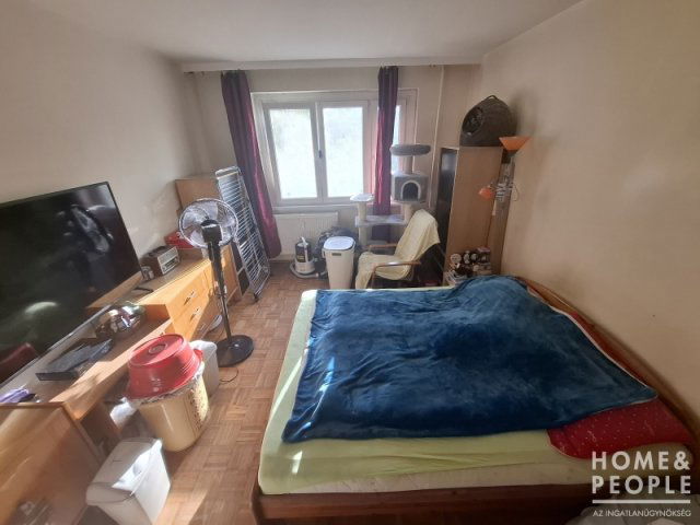 Eladó téglalakás, Szegeden 33.5 M Ft, 2 szobás