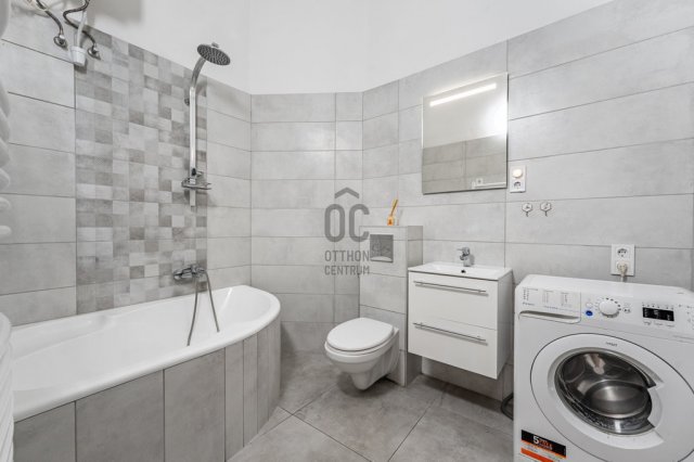 Eladó téglalakás, Budapesten, VII. kerületben 95 M Ft, 3 szobás