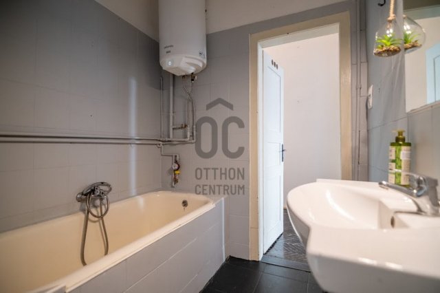 Eladó téglalakás, Budapesten, VII. kerületben 112 M Ft, 3 szobás