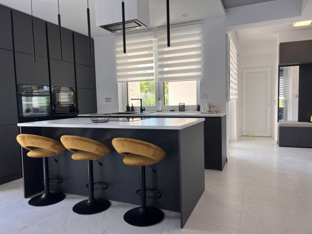 Kiadó családi ház, albérlet, Balatonfüreden 900 E Ft / hó