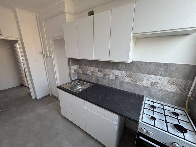 Kiadó téglalakás, albérlet, Tiszaújvárosban, Munkácsy Mihály úton