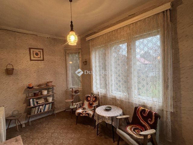 Eladó családi ház, Süttőn 52.99 M Ft, 3 szobás