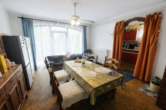 Eladó családi ház, Izsákon 34.5 M Ft, 6 szobás