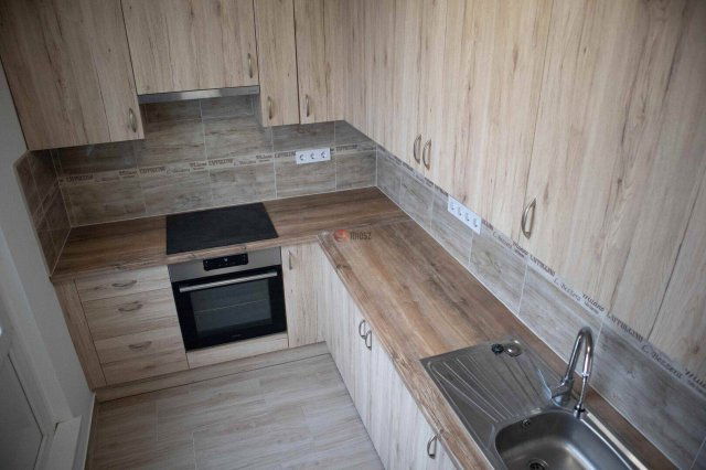 Kiadó panellakás, albérlet, Szegeden 190 E Ft / hó, 3 szobás