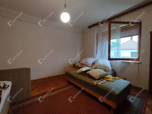 Eladó családi ház, Bábolnán 38.9 M Ft, 3 szobás