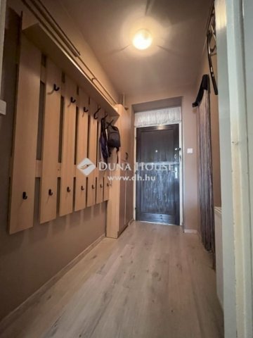 Eladó téglalakás, Szegeden 69 M Ft, 3 szobás