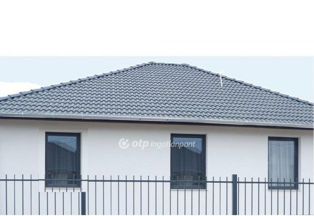 Eladó családi ház, Forráskúton 65 M Ft, 4 szobás