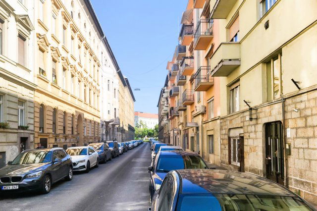 Eladó téglalakás, IX. kerületben, Sobieski János utcában