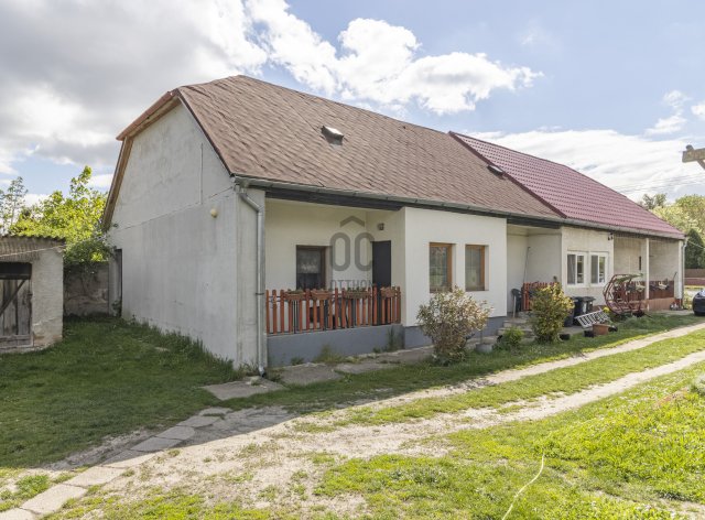 Eladó ikerház, Nádasdladányban 37.7 M Ft, 2 szobás