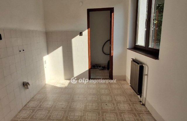 Eladó családi ház, Budapesten, II. kerületben 225 M Ft