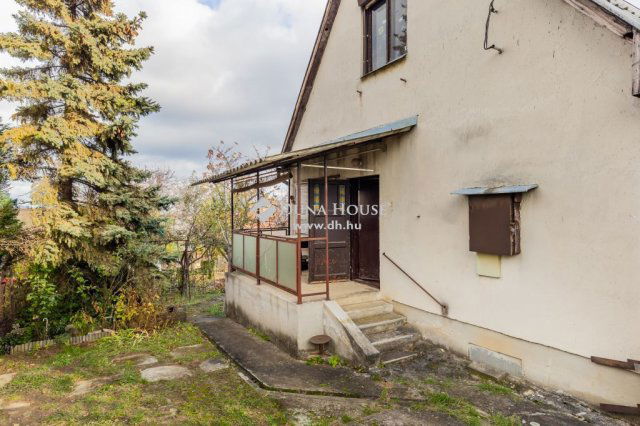 Eladó családi ház, Ürömön 17.9 M Ft, 2 szobás
