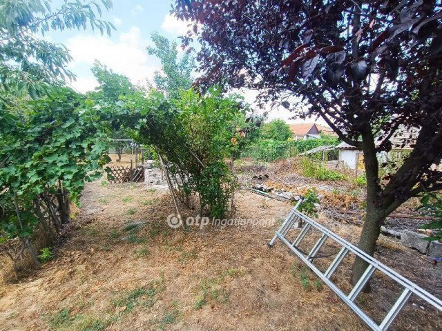 Eladó családi ház, Kiskunlacházán 75 M Ft, 2+1 szobás