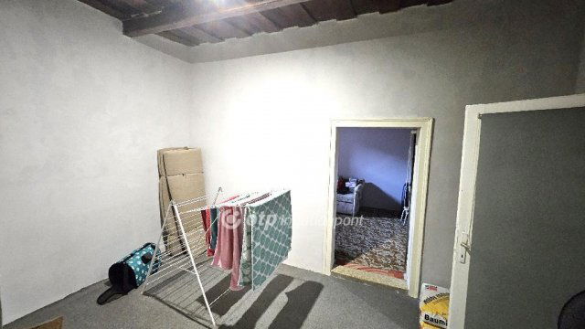 Eladó családi ház, Alattyánban 11 M Ft, 2+1 szobás