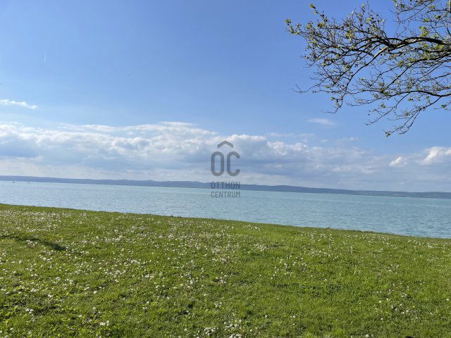 Eladó téglalakás, Siófokon 119 M Ft, 3 szobás