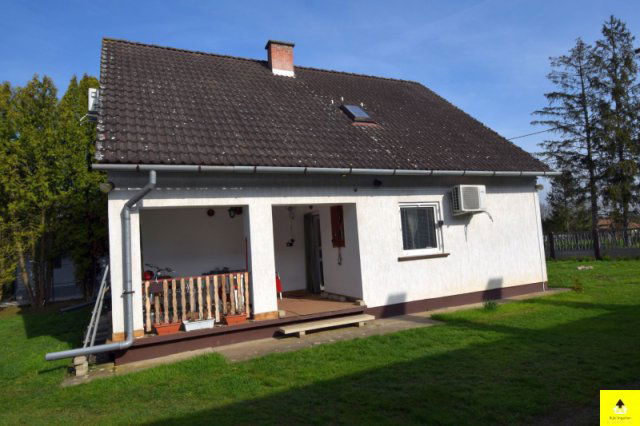 Eladó családi ház, Bükön 49.5 M Ft, 4 szobás