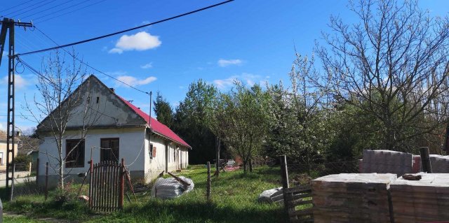 Eladó családi ház, Kispiriten 7.5 M Ft, 4 szobás