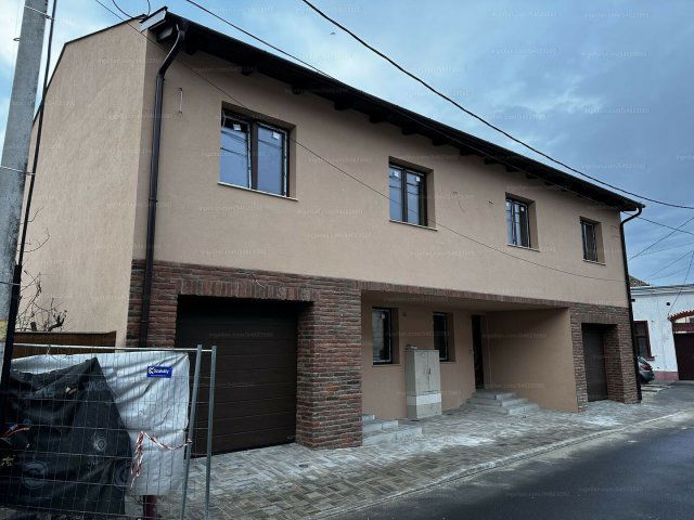 Eladó családi ház, Debrecenben, Domb utcában 191 M Ft, 4 szobás