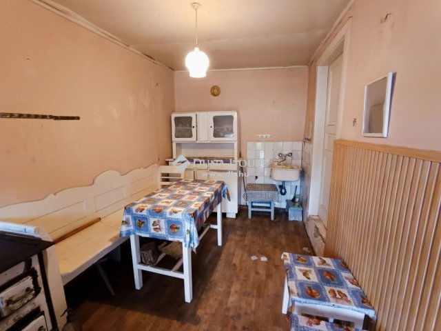 Eladó családi ház, Tápiószentmártonon 29.9 M Ft, 3 szobás