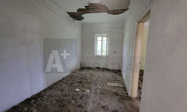Eladó családi ház, Kisteleken 11.9 M Ft, 4 szobás