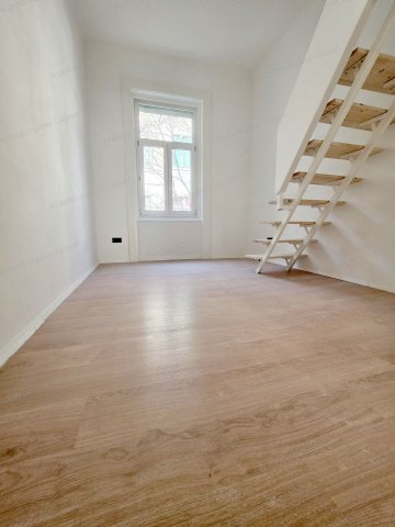 Eladó téglalakás, VI. kerületben, Székely Bertalan utcában