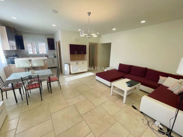 Eladó családi ház, Szombathelyen 135 M Ft, 6 szobás