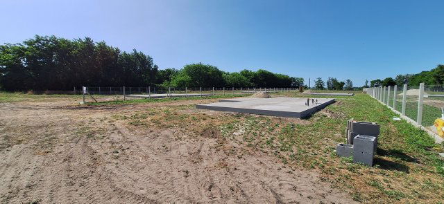 Eladó ikerház, Kiskunlacházán 79.99 M Ft, 4 szobás