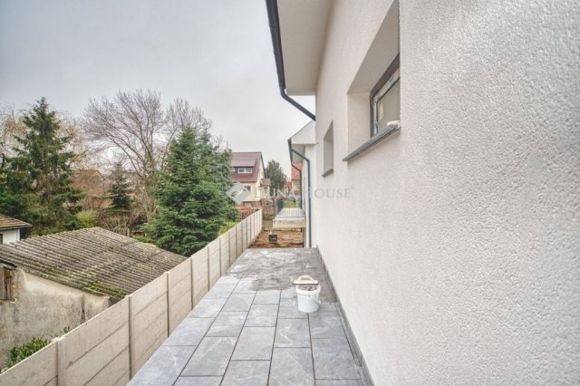 Eladó ikerház, Budapesten, XVIII. kerületben 139.9 M Ft, 5 szobás
