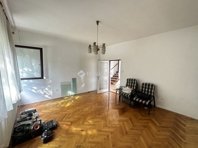 Eladó családi ház, Pellérden 64.9 M Ft, 5 szobás