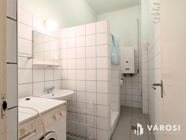 Kiadó családi ház, albérlet, Békéscsabán 80 E Ft / hó