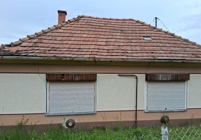 Eladó családi ház, Ecséden 7.6 M Ft, 1+1 szobás