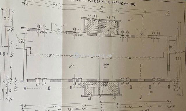 Eladó családi ház, Siófokon 199.9 M Ft, 13 szobás