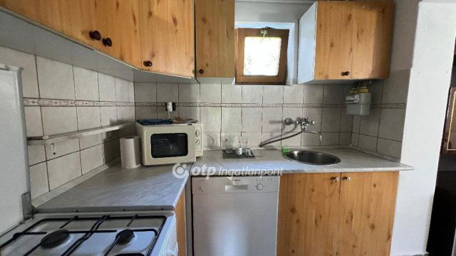 Eladó családi ház, Egerben 79.9 M Ft, 3 szobás