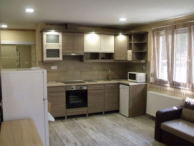 Kiadó téglalakás, albérlet, Pécsett 280 E Ft / hó, 2 szobás