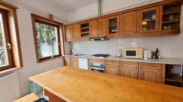 Kiadó téglalakás, albérlet, Pécsett 140 E Ft / hó, 2 szobás