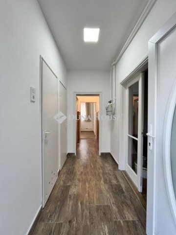 Eladó ikerház, Vecsésen 49.9 M Ft, 3 szobás