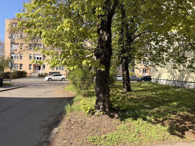 Eladó téglalakás, Budapesten, XVI. kerületben, Védő utcában