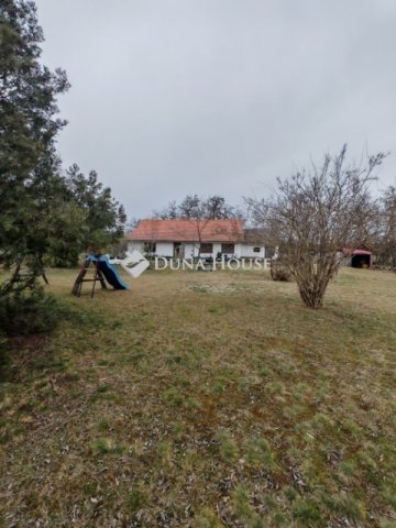Eladó mezogazdasagi ingatlan, Csemőn 30 M Ft, 2+1 szobás