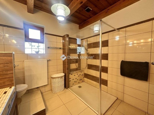 Eladó családi ház, Csákánydoroszlón 109 M Ft, 5 szobás