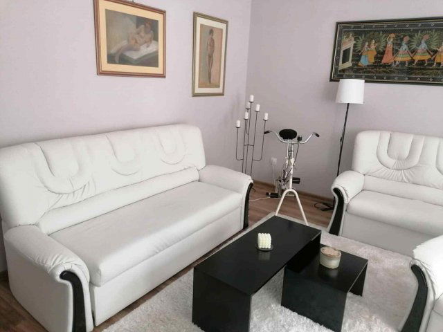 Eladó téglalakás, Békéscsabán 45.3 M Ft, 3 szobás